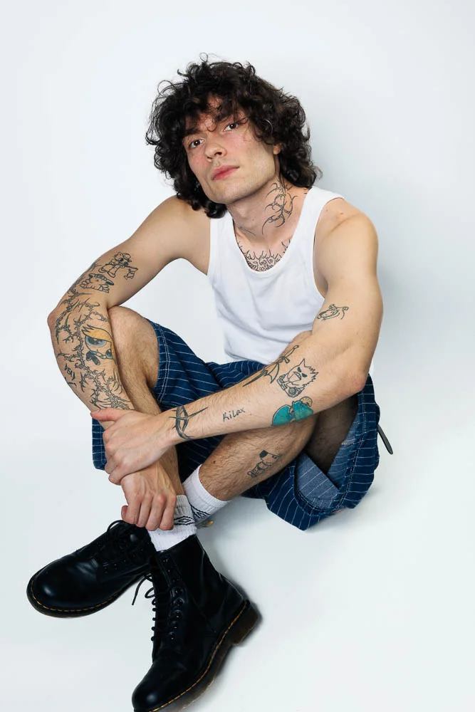 Photographe lookbook studio Paris – portrait en studio
