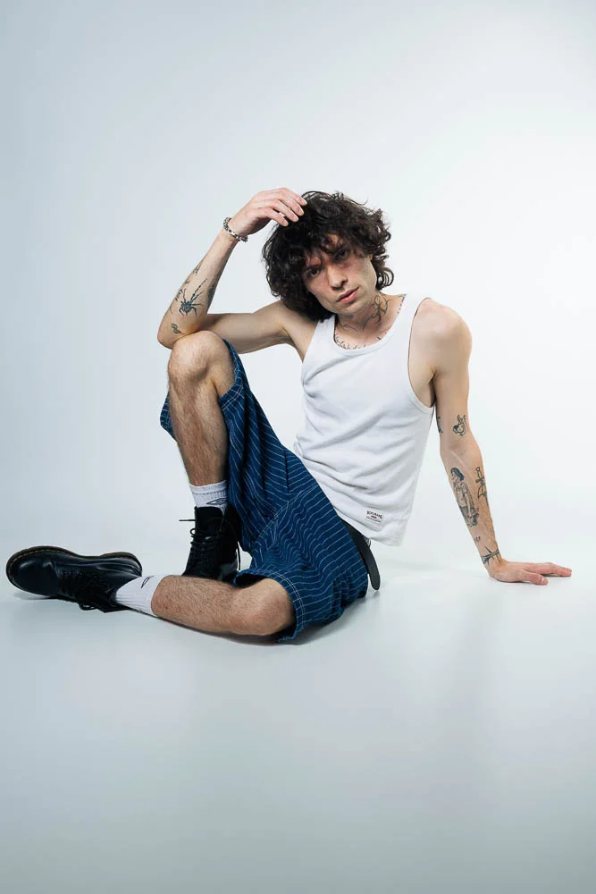Photographe lookbook studio Paris – portrait en studio