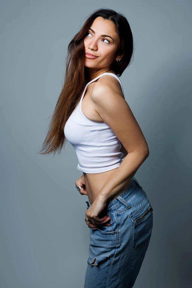 Photographe lookbook studio Paris – portrait en studio