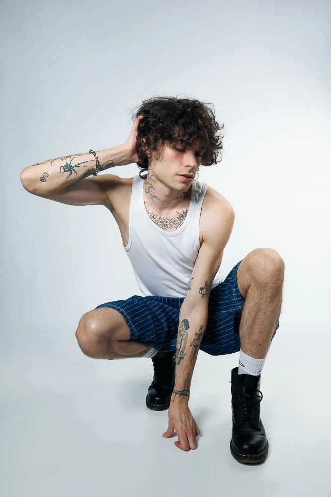 Photographe lookbook studio Paris – portrait en studio