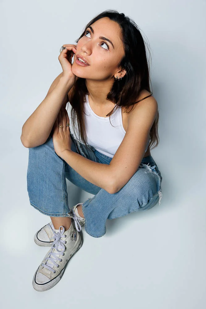 Photographe lookbook studio Paris – portrait en studio