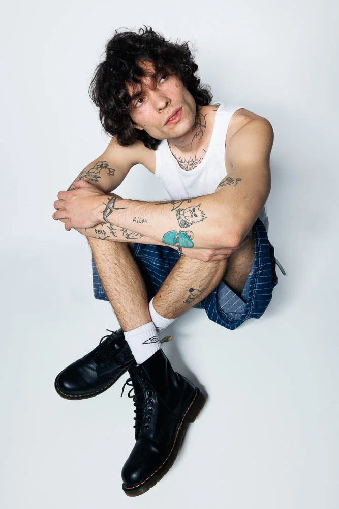Photographe lookbook studio Paris – portrait en studio