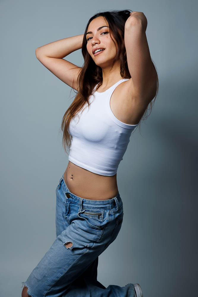 Photographe mannequin fitness – portrait en studio