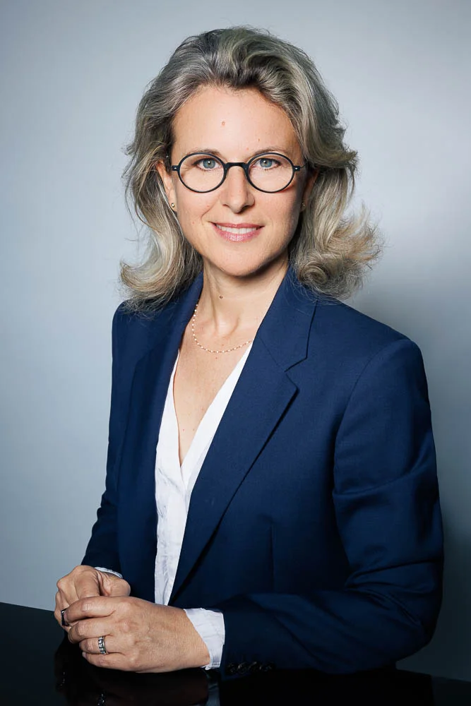 Photographe pour ostéopathe – portrait avec lunettes