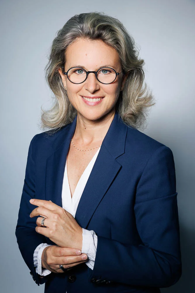 Photographe pour ostéopathe – portrait avec lunettes