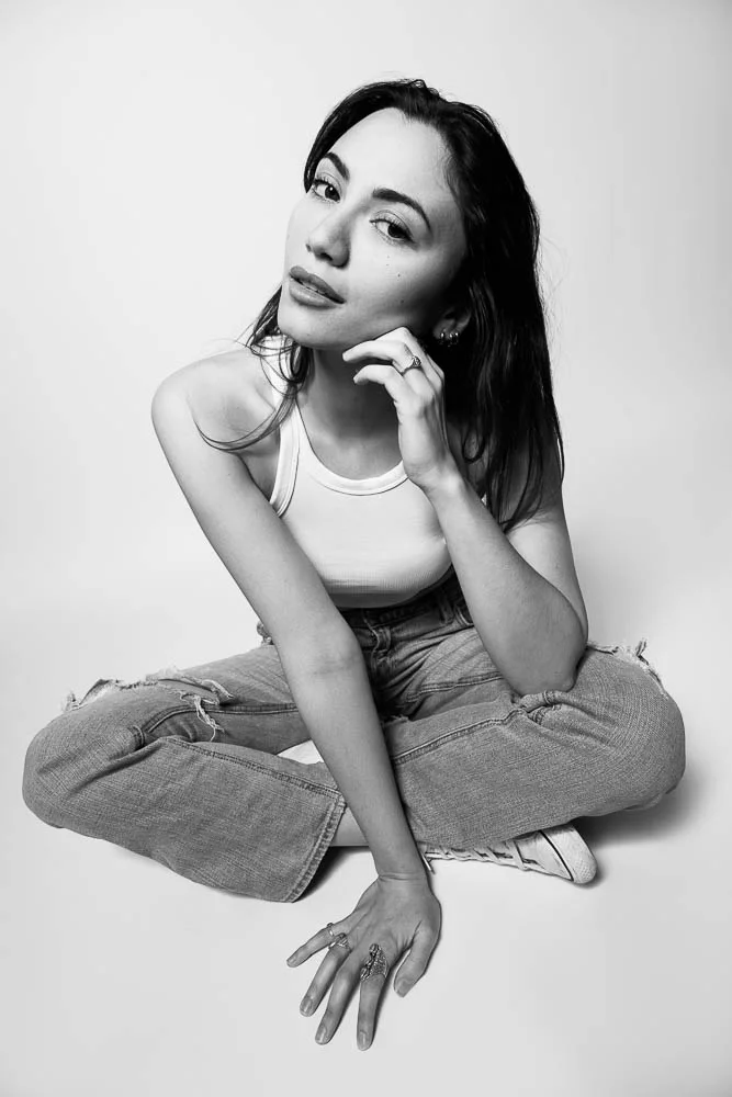 Photographe portrait noir et blanc à Paris – studio