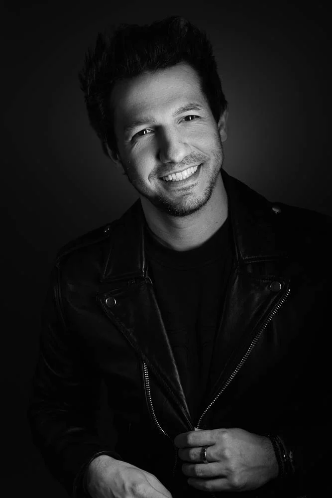 Photographe portrait noir et blanc à Paris – studio
