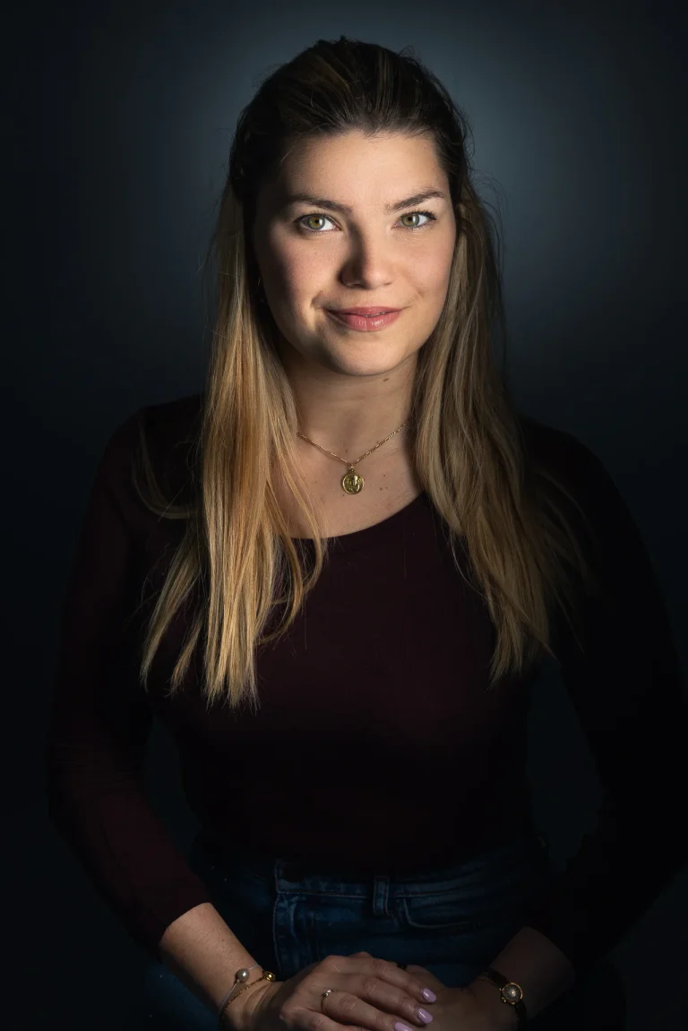 Photographe trombinoscope d’entreprise – portrait en studio Photographe trombinoscope d’entreprise – portrait en studio