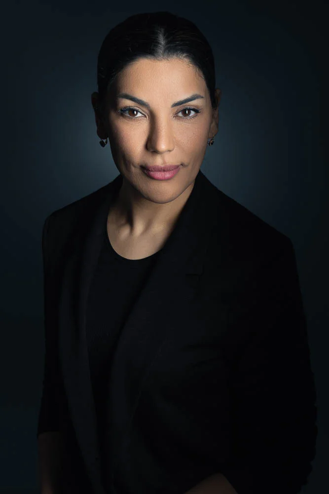 Photographe trombinoscope d’entreprise – portrait en studio Photographe trombinoscope d’entreprise – portrait en studio