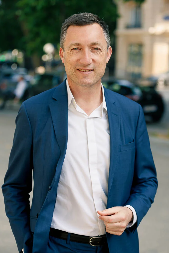 Photographie corporate en équipe – portrait en extérieur