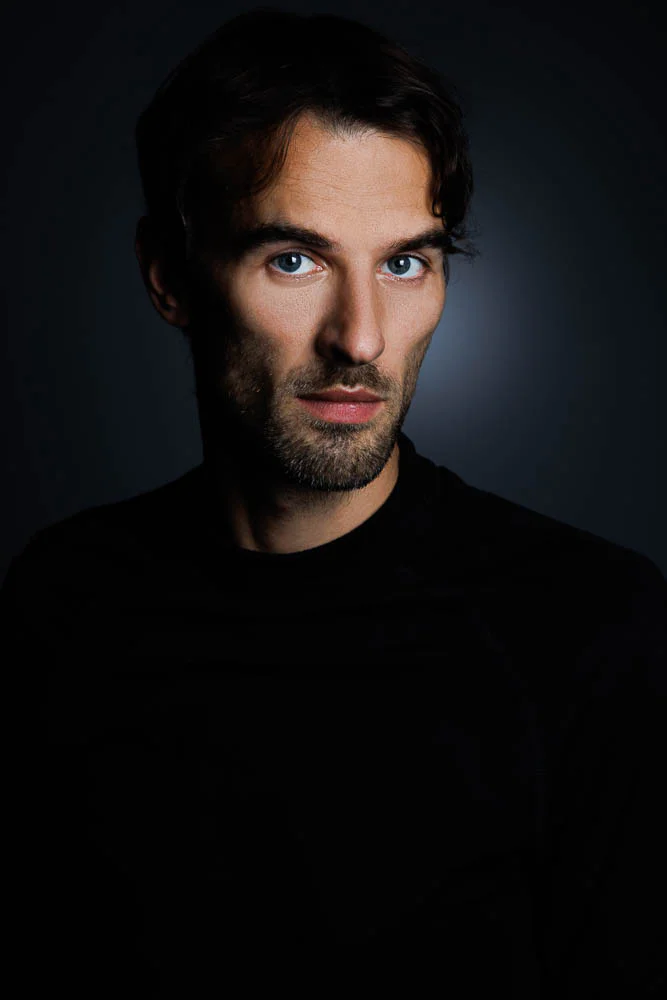 Portrait corporate original – portrait professionnel Portrait corporate original – portrait professionnel