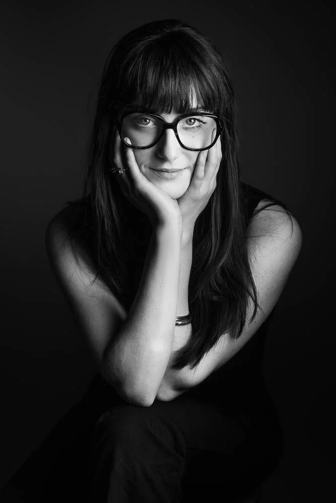 Photo professionnelle de CV pour femme – portrait en studio