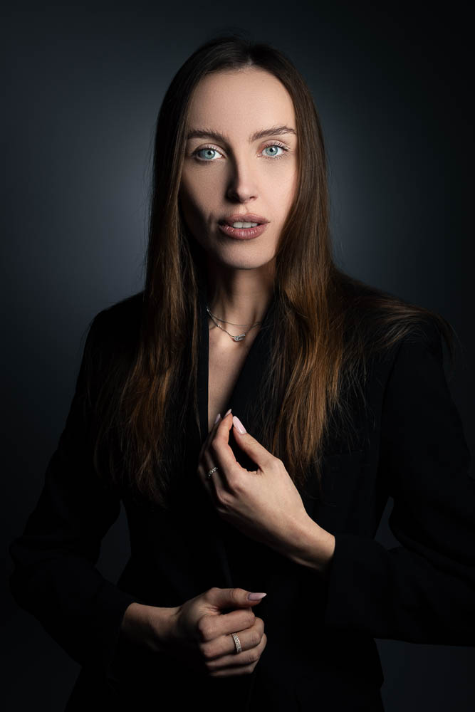 Photo corporate femme – portrait en blazer