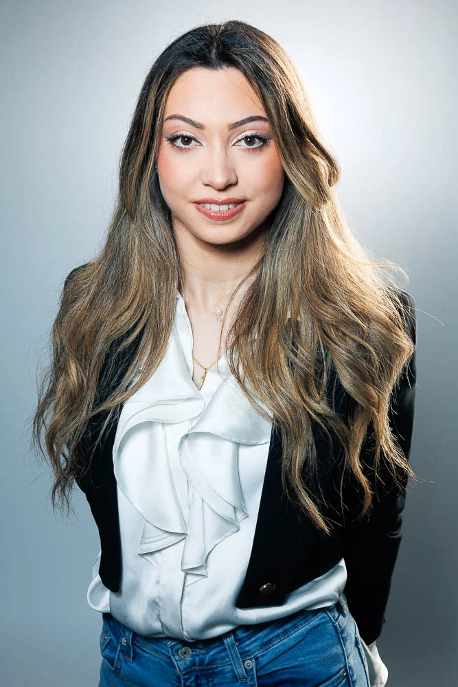 Photo corporate femme – portrait en blazer