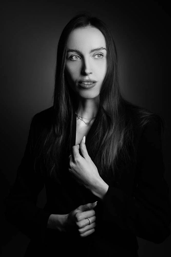 Photo de profil LinkedIn – portrait noir et blanc