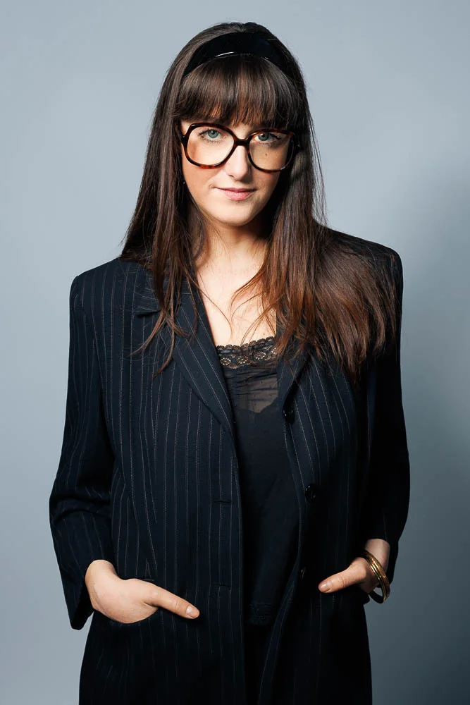 Photographe book Paris – portrait avec lunettes