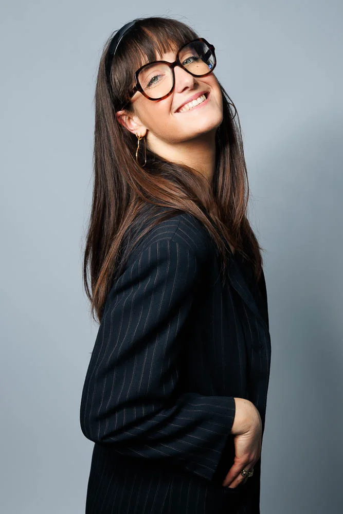 Photographe book Paris – portrait avec lunettes