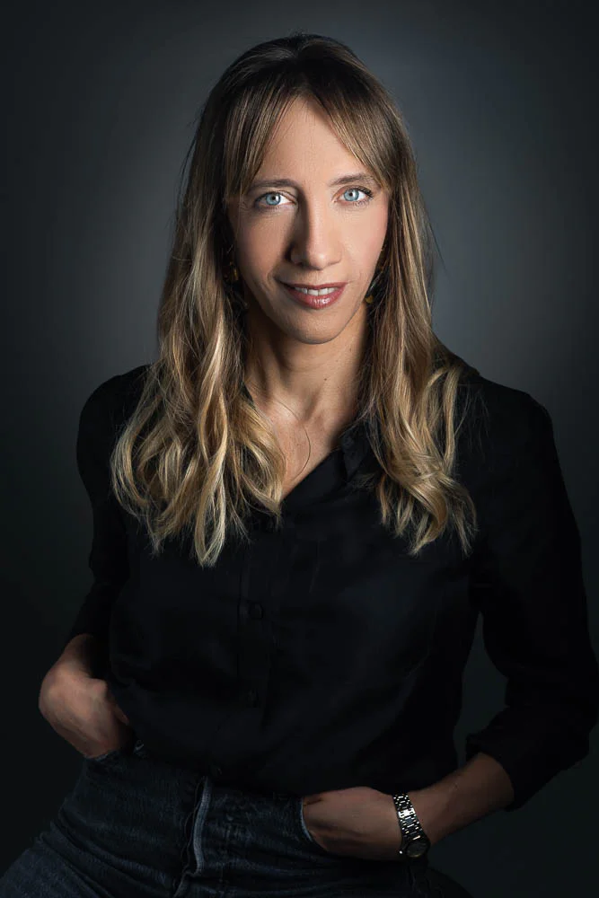 Photographe trombinoscope d’entreprise – portrait en studio Photographe trombinoscope d’entreprise – portrait en studio