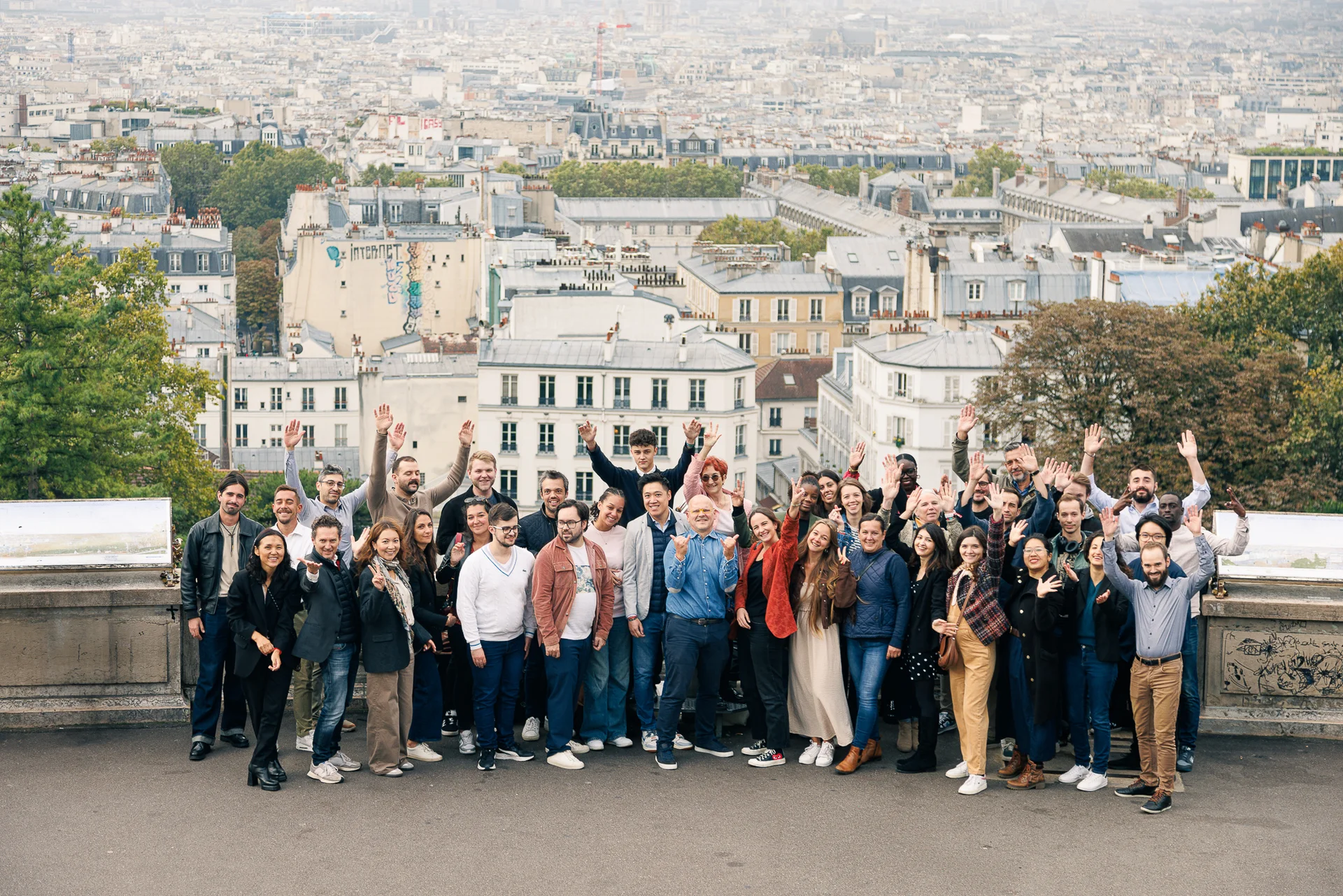 Photo d’équipe en entreprise – portrait en extérieur