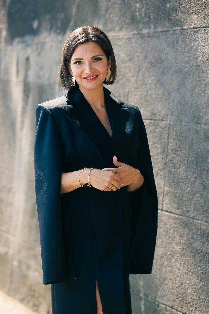 Photographe avocat – portrait en tenue sombre