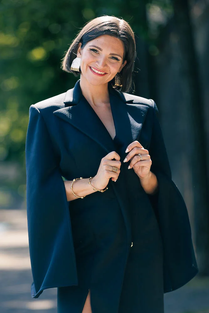 Photographe avocat – portrait en tenue sombre