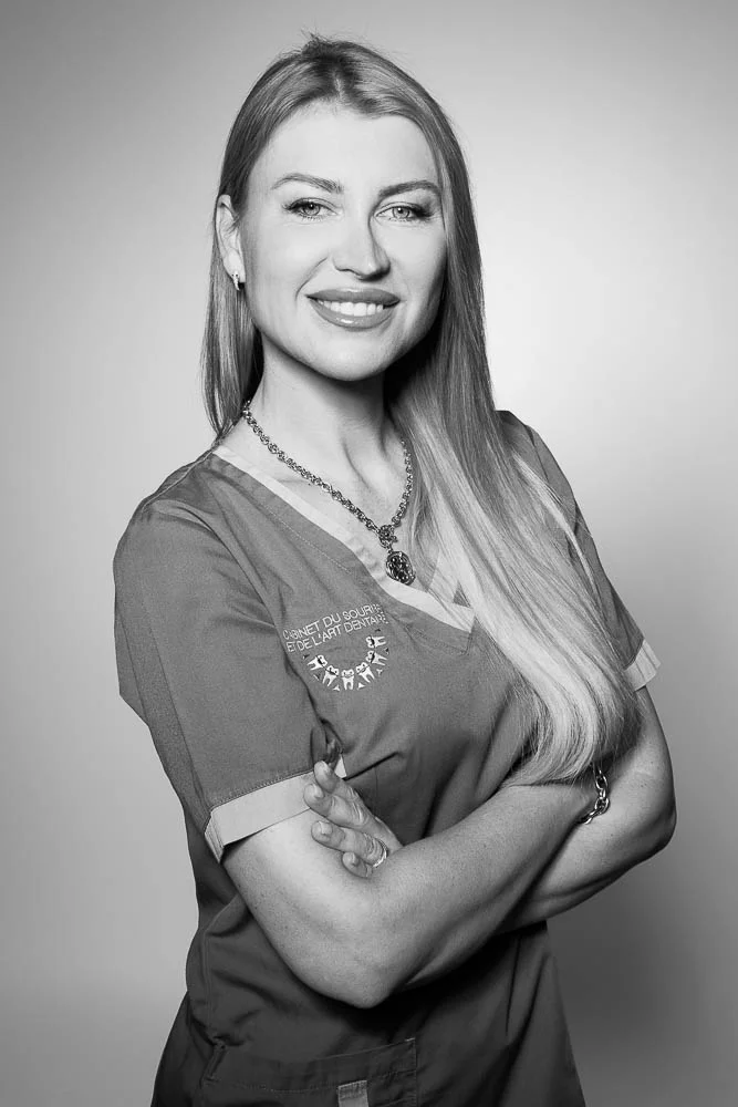 Photographe pour ostéopathe – portrait bras croisés