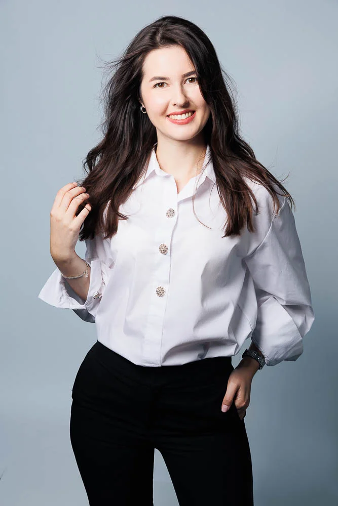 Photographe LinkedIn – portrait en chemise blanche